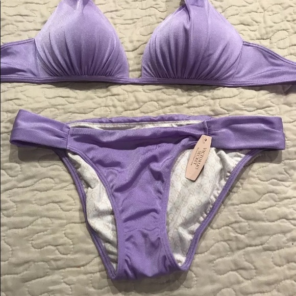 Bathing suits - Picture 4 of 5